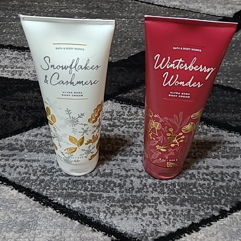 Bath & Body Works Snowflakes & Cashmere Winterberry Wonder Bundle